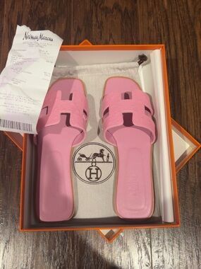Hermes Pink Oran Leather Sandal